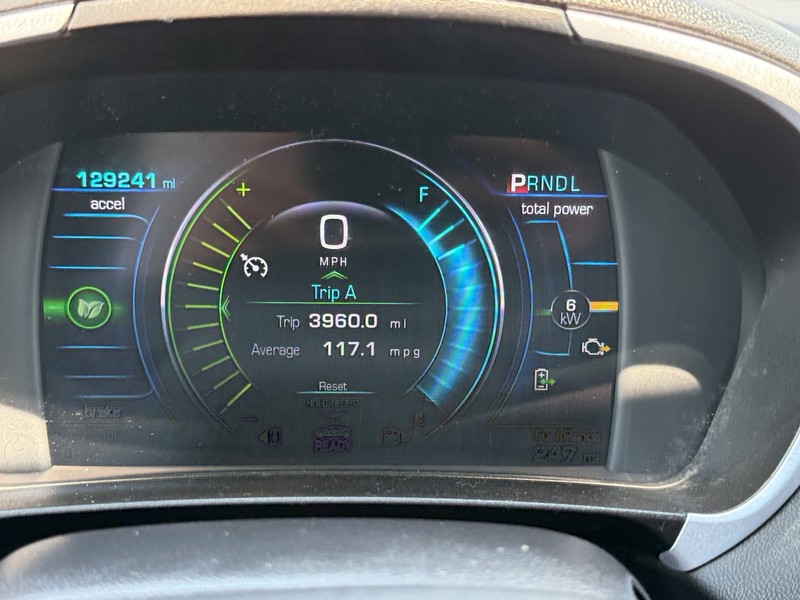 Chevrolet Volt Vehicle Image 18