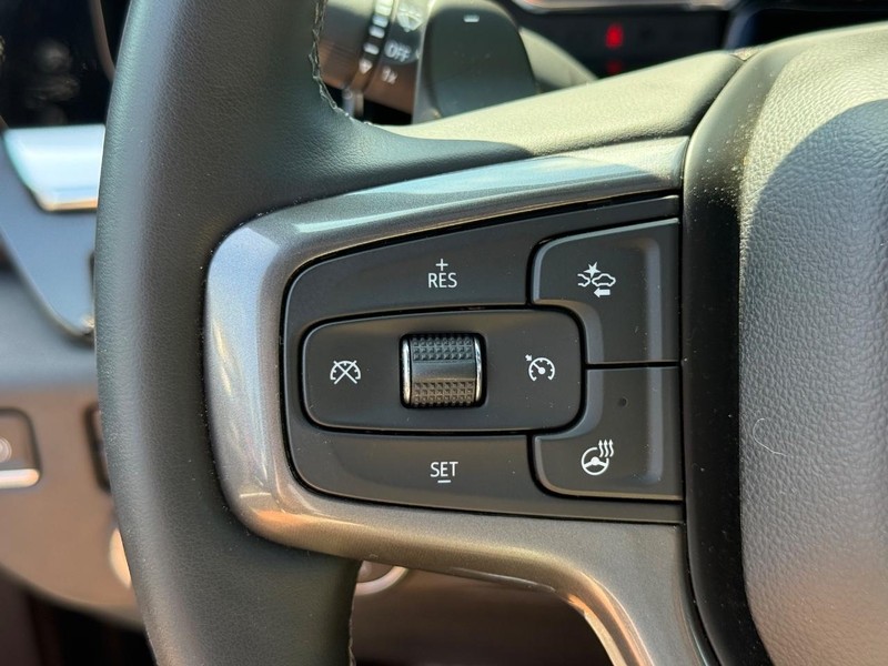 Chevrolet Silverado 1500 Vehicle Image 16