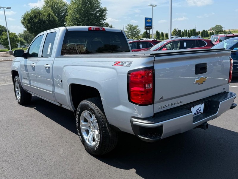 Chevrolet Silverado 1500 Vehicle Image 05