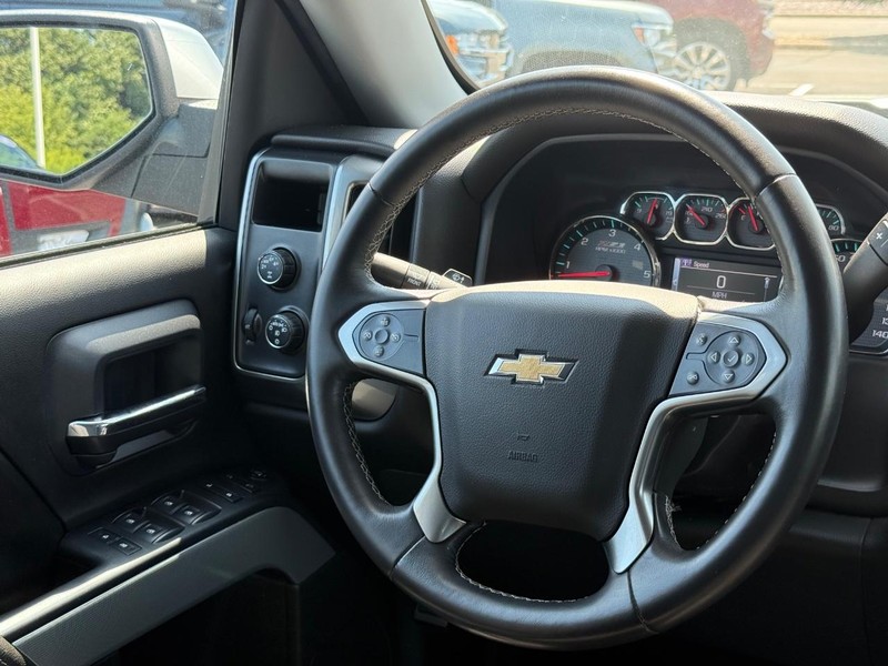 Chevrolet Silverado 1500 Vehicle Image 12