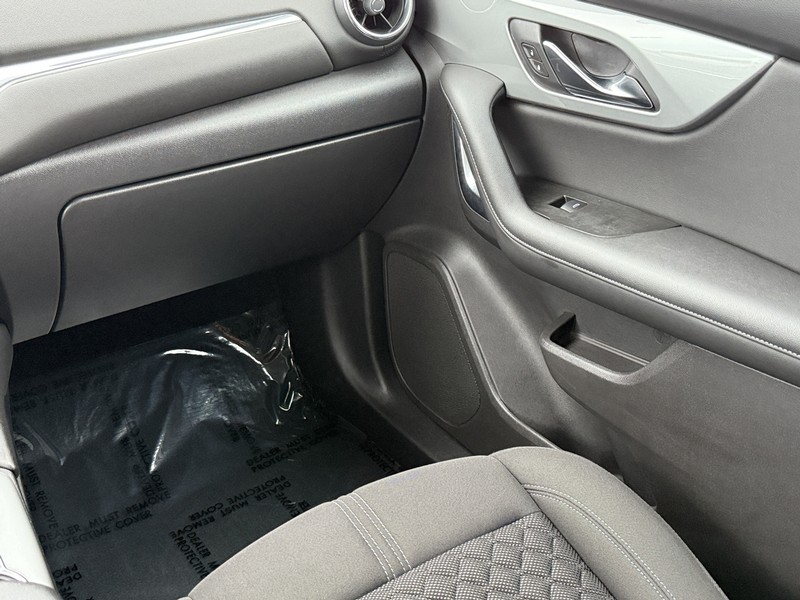 Chevrolet Blazer Vehicle Image 15