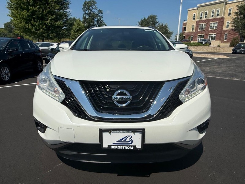 Nissan Murano Vehicle Image 09