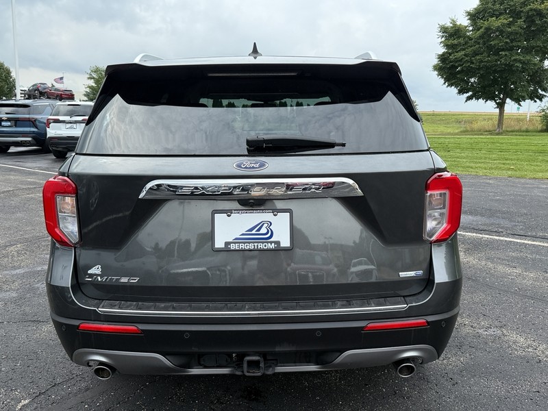 Ford Explorer Vehicle Image 04