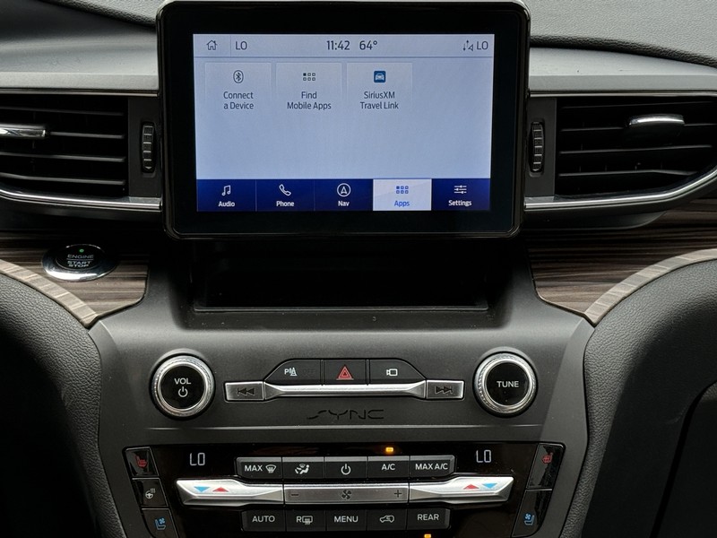 Ford Explorer Vehicle Image 12