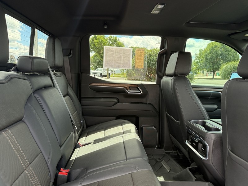 Chevrolet Silverado 1500 Vehicle Image 10
