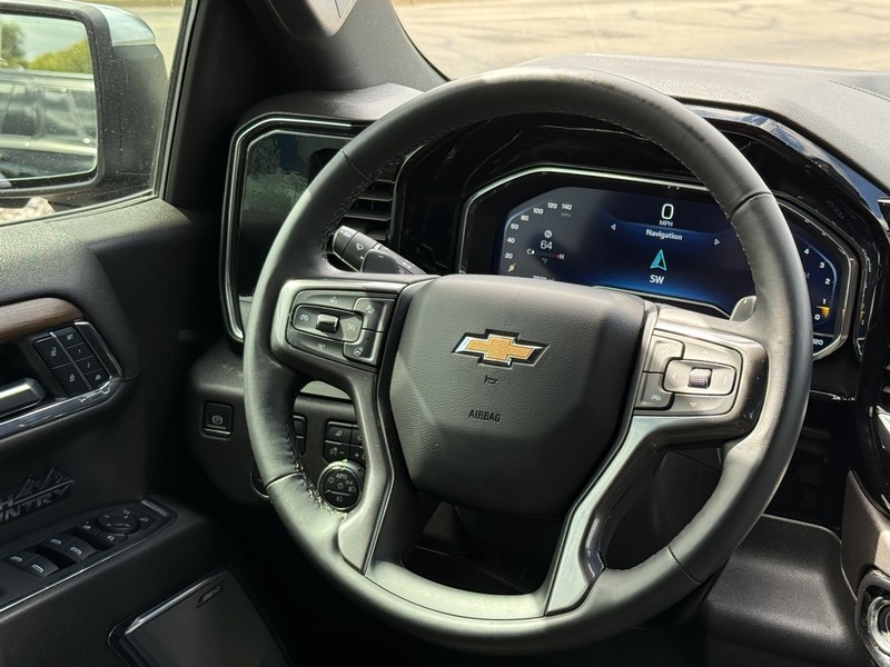 Chevrolet Silverado 1500 Vehicle Image 14
