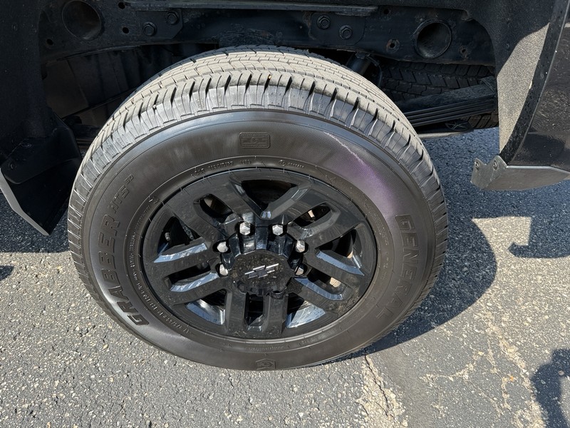 Chevrolet Silverado 2500HD Vehicle Image 07