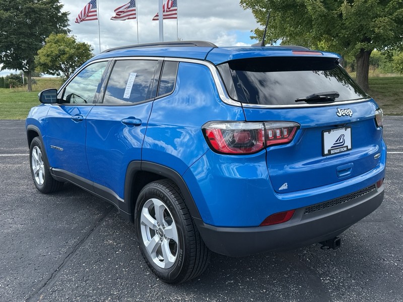 Jeep Compass Vehicle Image 06