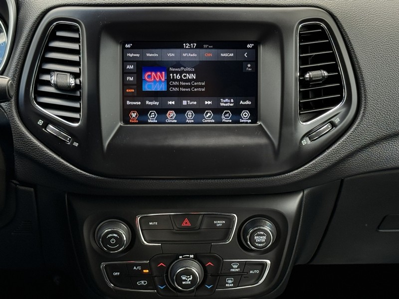 Jeep Compass Vehicle Image 12