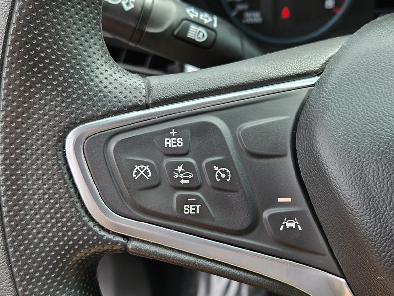 Chevrolet Malibu Vehicle Image 15