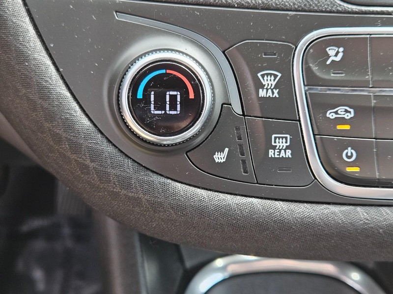 Chevrolet Malibu Vehicle Image 19