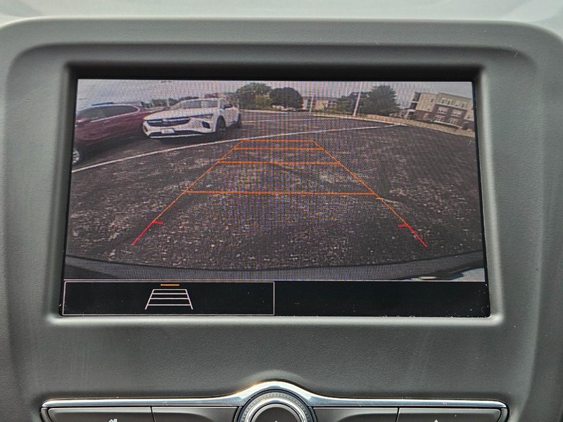 Chevrolet Equinox Vehicle Image 18