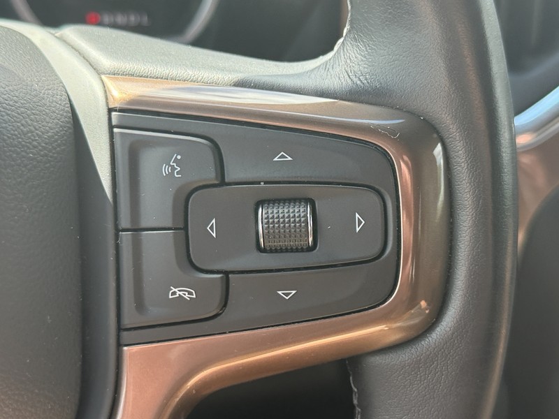 Chevrolet Silverado 1500 Vehicle Image 16