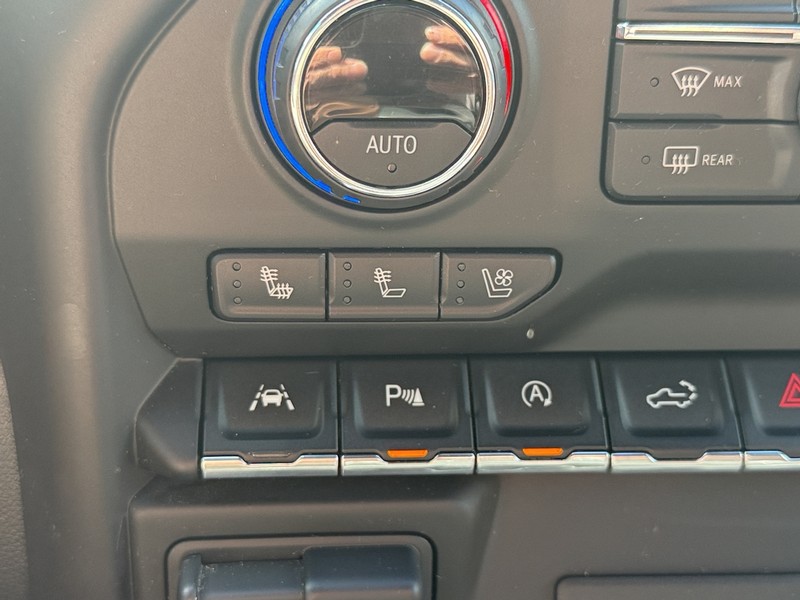 Chevrolet Silverado 1500 Vehicle Image 18