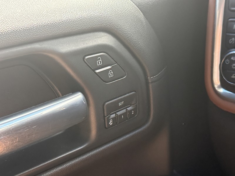 Chevrolet Silverado 1500 Vehicle Image 20