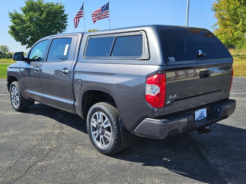 Toyota Tundra 4WD Vehicle Image 06