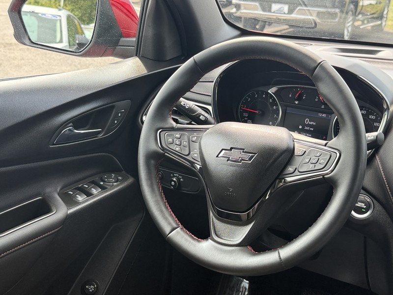 Chevrolet Equinox Vehicle Image 13