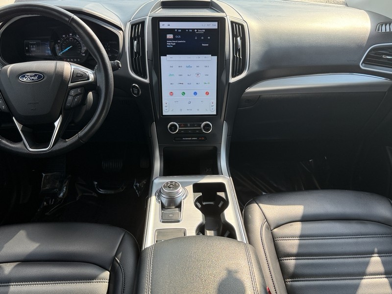 Ford Edge Vehicle Image 10