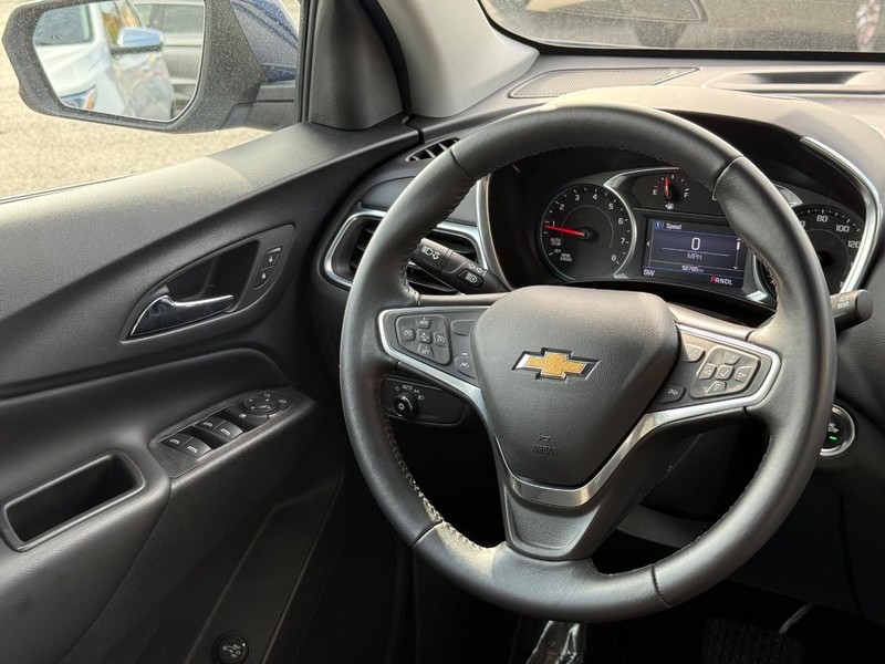Chevrolet Equinox Vehicle Image 14