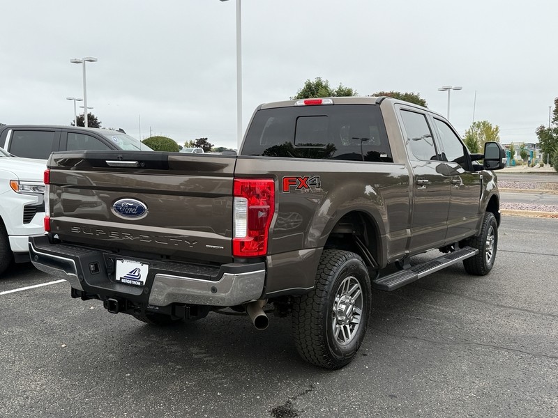 Ford Super Duty F-250 SRW Vehicle Image 03