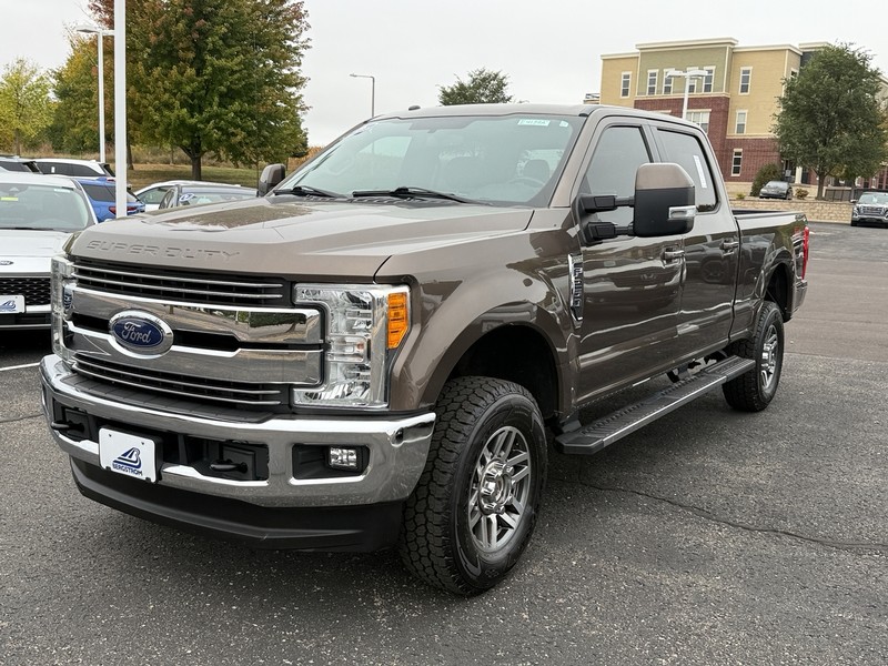 Ford Super Duty F-250 SRW Vehicle Image 08