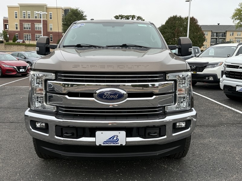 Ford Super Duty F-250 SRW Vehicle Image 09