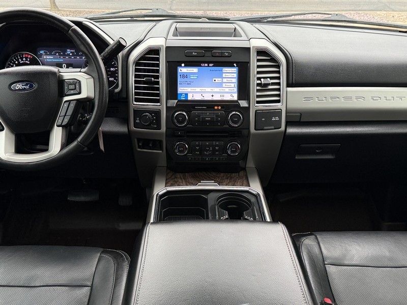 Ford Super Duty F-250 SRW Vehicle Image 11