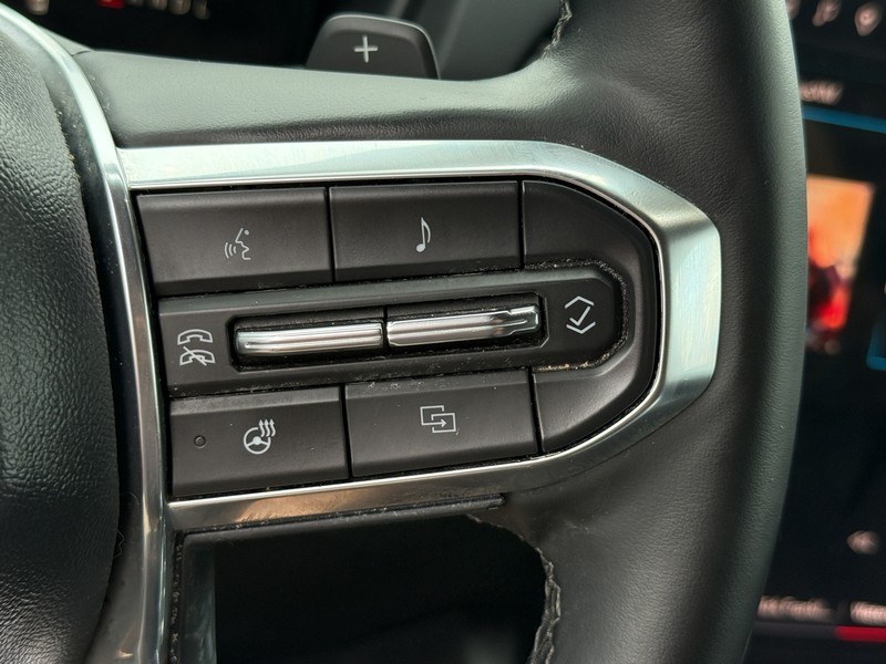 GMC Terrain Vehicle Image 16