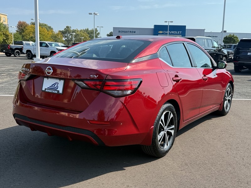 Nissan Sentra Vehicle Image 03