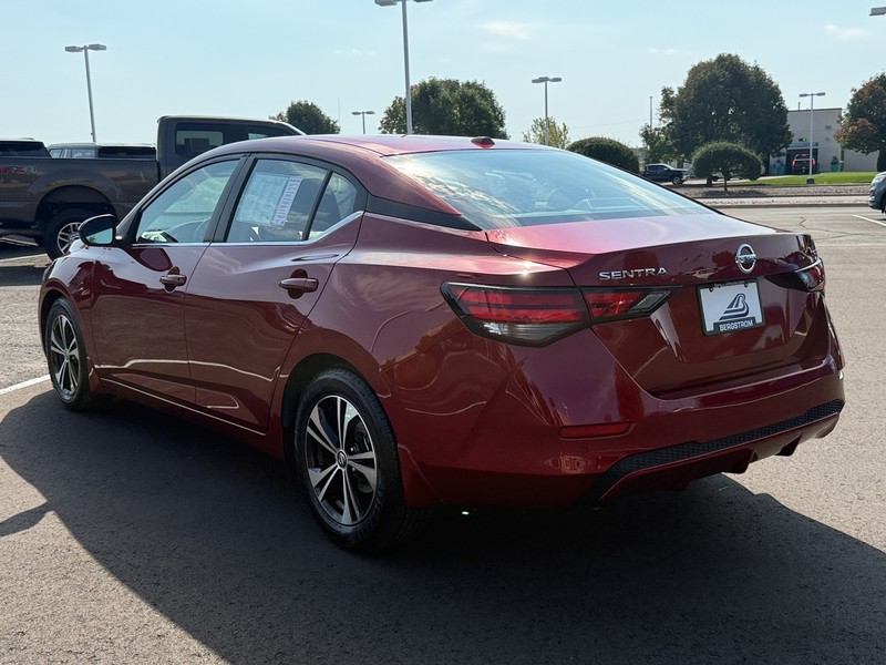 Nissan Sentra Vehicle Image 06