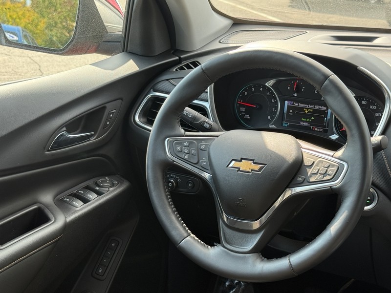 Chevrolet Equinox Vehicle Image 13