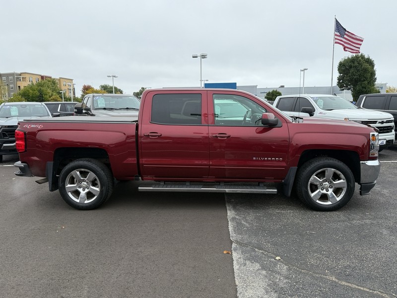 Chevrolet Silverado 1500 Vehicle Image 02