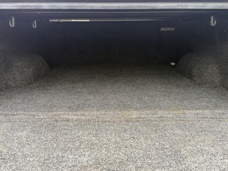 Chevrolet Silverado 1500 Vehicle Image 05