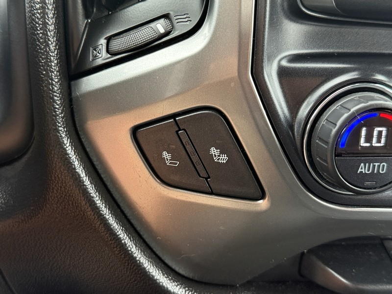 Chevrolet Silverado 1500 Vehicle Image 18