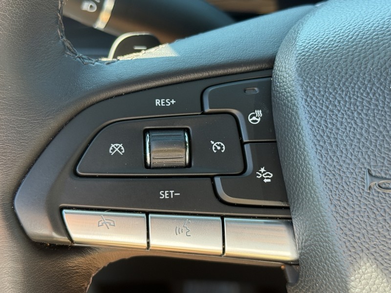 Cadillac XT4 Vehicle Image 16