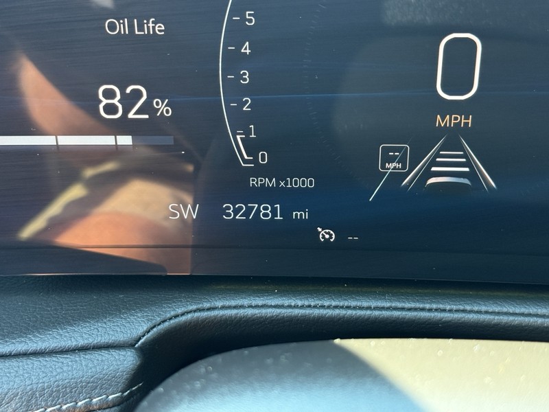 Cadillac XT4 Vehicle Image 18