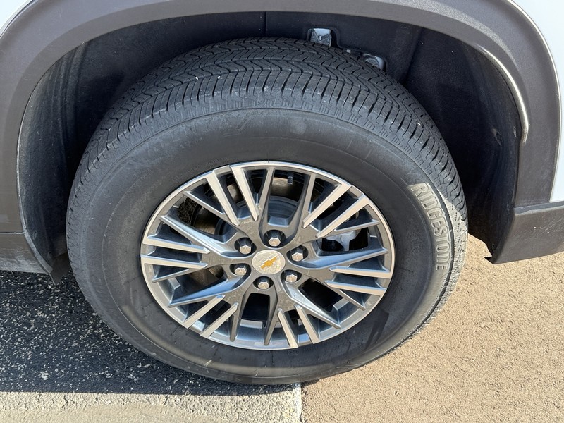 Chevrolet Traverse Vehicle Image 06