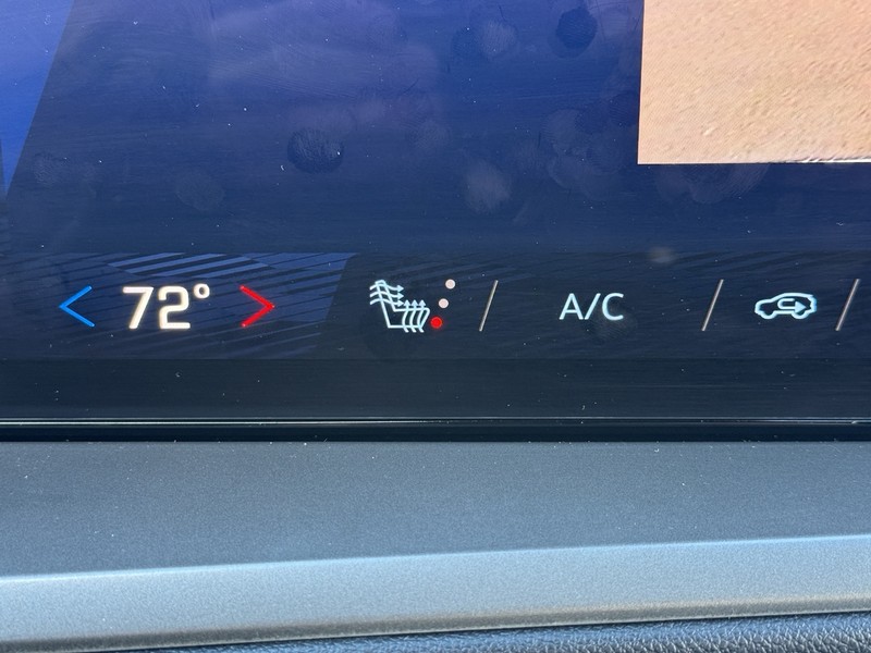 Chevrolet Traverse Vehicle Image 17