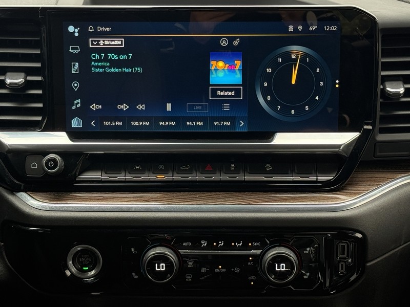 Chevrolet Silverado 1500 Vehicle Image 12