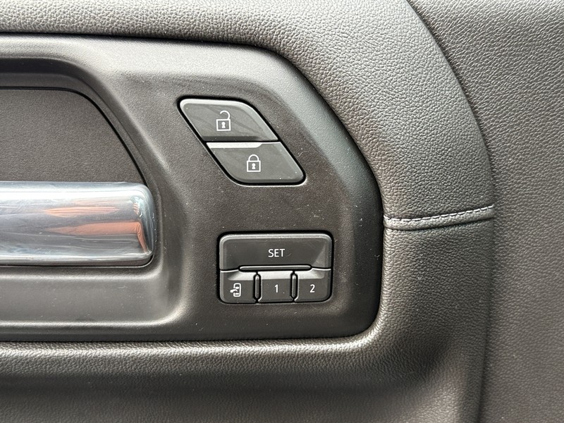 Chevrolet Silverado 1500 Vehicle Image 15