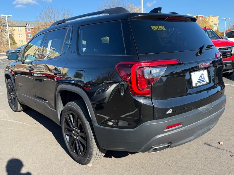 GMC Acadia Vehicle Image 06