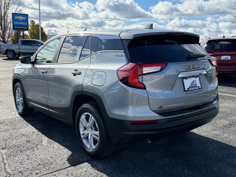 GMC Terrain Vehicle Image 06