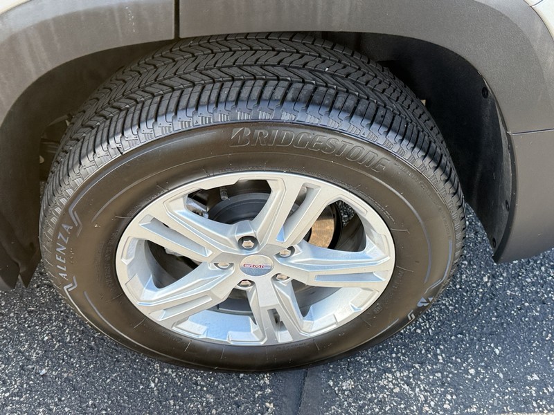 GMC Terrain Vehicle Image 07