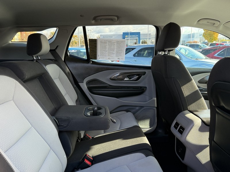 GMC Terrain Vehicle Image 10