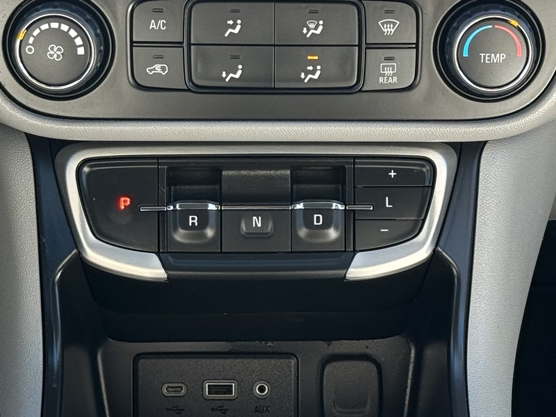 GMC Terrain Vehicle Image 13