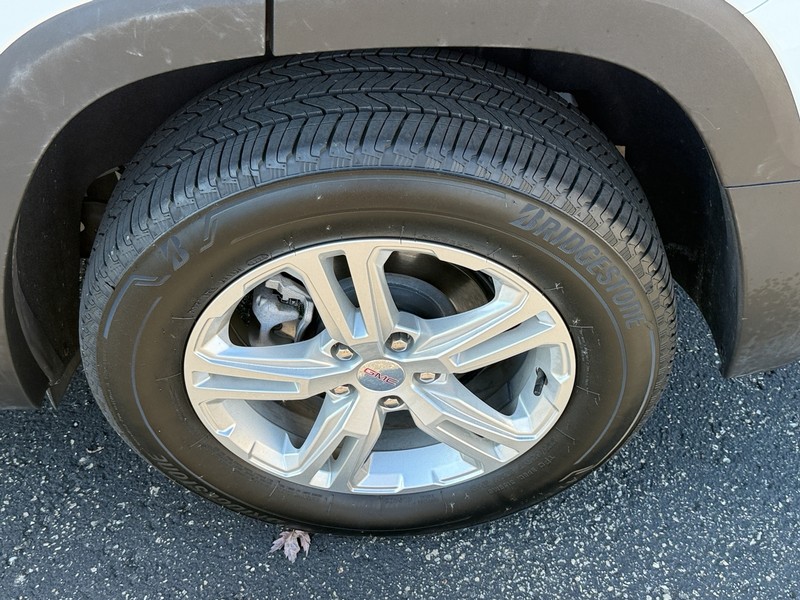 GMC Terrain Vehicle Image 07