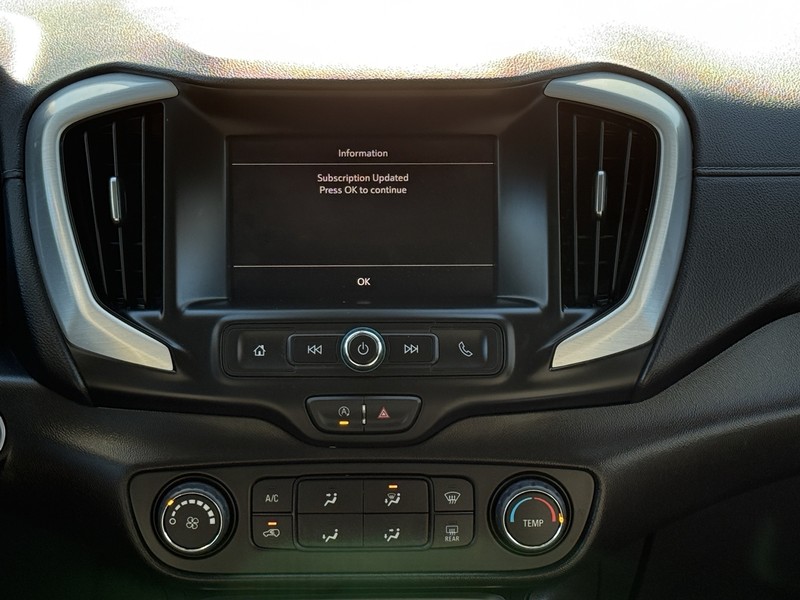 GMC Terrain Vehicle Image 12