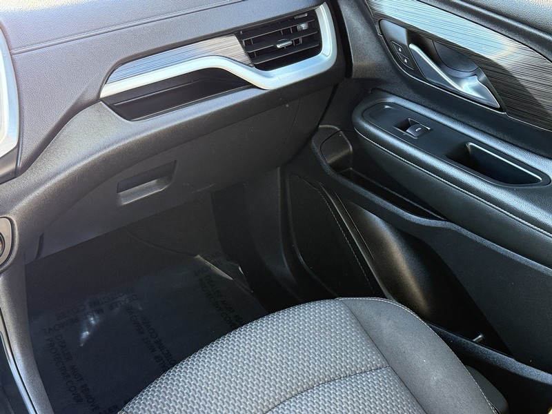 GMC Terrain Vehicle Image 15