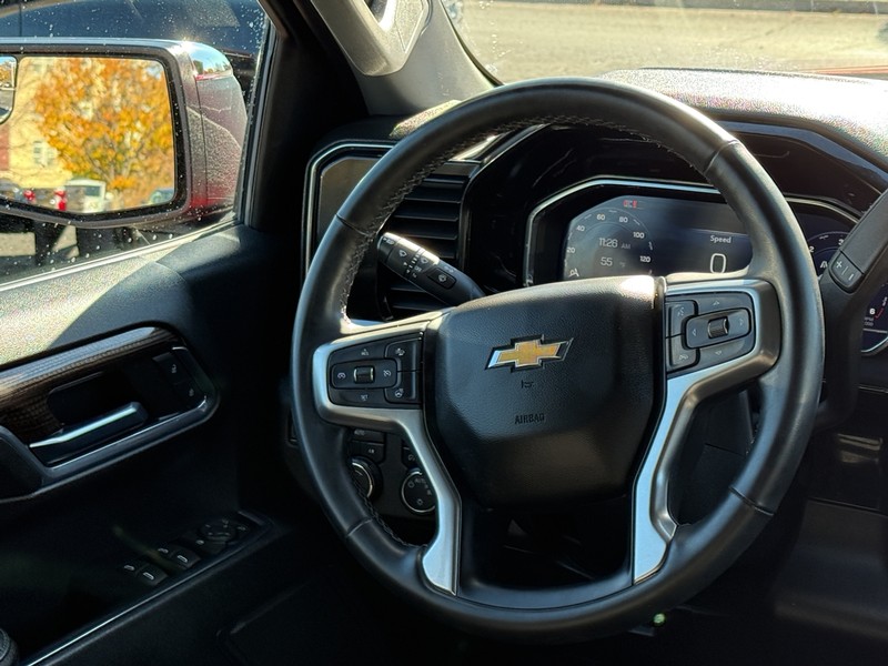 Chevrolet Silverado 1500 Vehicle Image 12