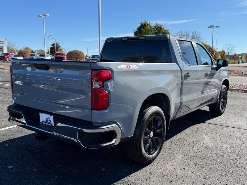 Chevrolet Silverado 1500 Vehicle Image 03